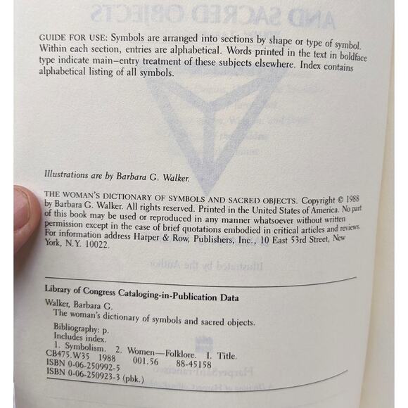 The Woman's Dictionary of Symbols & Sacred Objects Barbara G. Walker - Picture 3 of 8